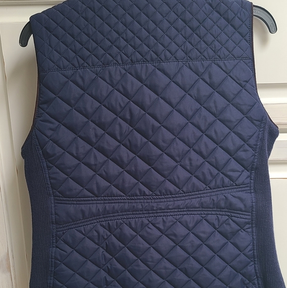 Vest - Picture 4 of 6